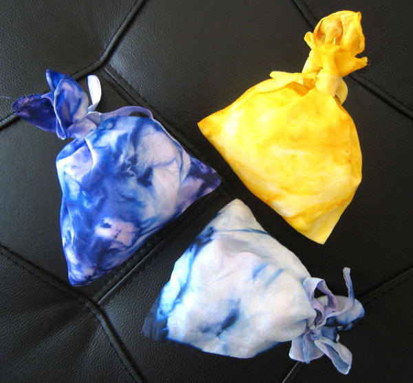 Quick and Easy Silk Dyeing